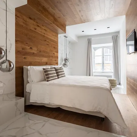 Louly Trevi Fountain 4* Rom