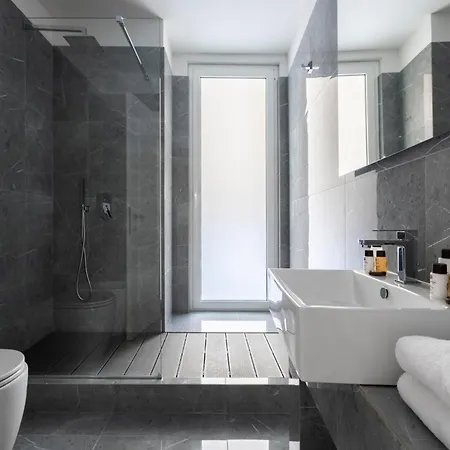 Aparthotel Louly Trevi Fountain Rome