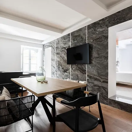 Louly Trevi Fountain Aparthotel Rome